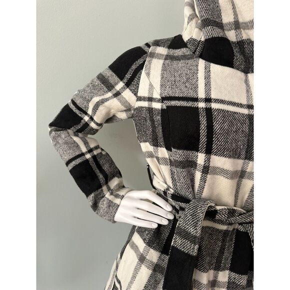 Mossimo Supply Co. Black and White Plaid Hooded Wrap Coat with Belt size M - Picture 10 of 10